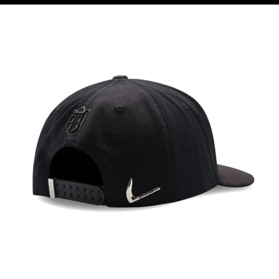 Cap “Gallero” Black/Dark,”Hoy platique con mi gallo”, with pin