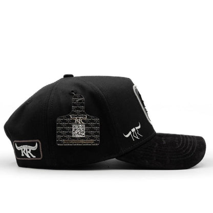 Cap “Crocodile” Black/Silver, “The King Ranch”.